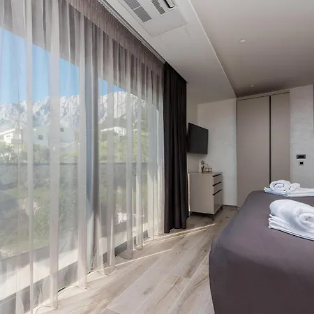 Rhapsody 2 Aurelia 2 Semesterbostad Makarska