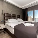 Rhapsody 2 Aurelia 2 *