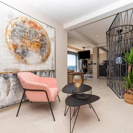 펜션 Rhapsody 2 Aurelia 2 마카르스카