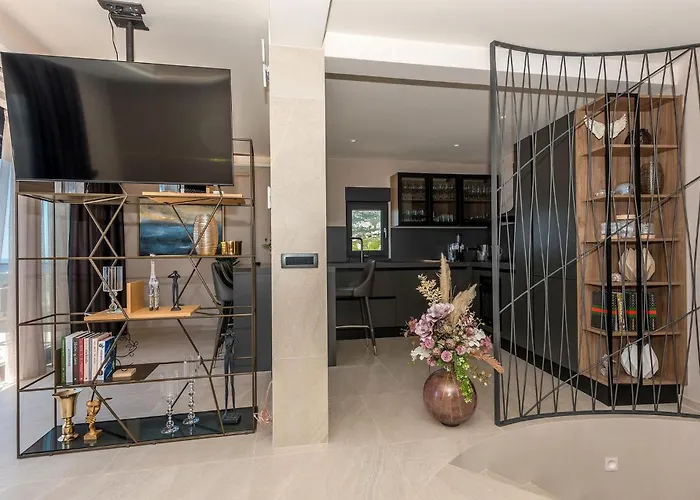 Rhapsody 2 Aurelia 2 펜션